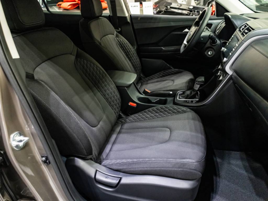 Solaris HC Classic 1.6 6AT 2WD