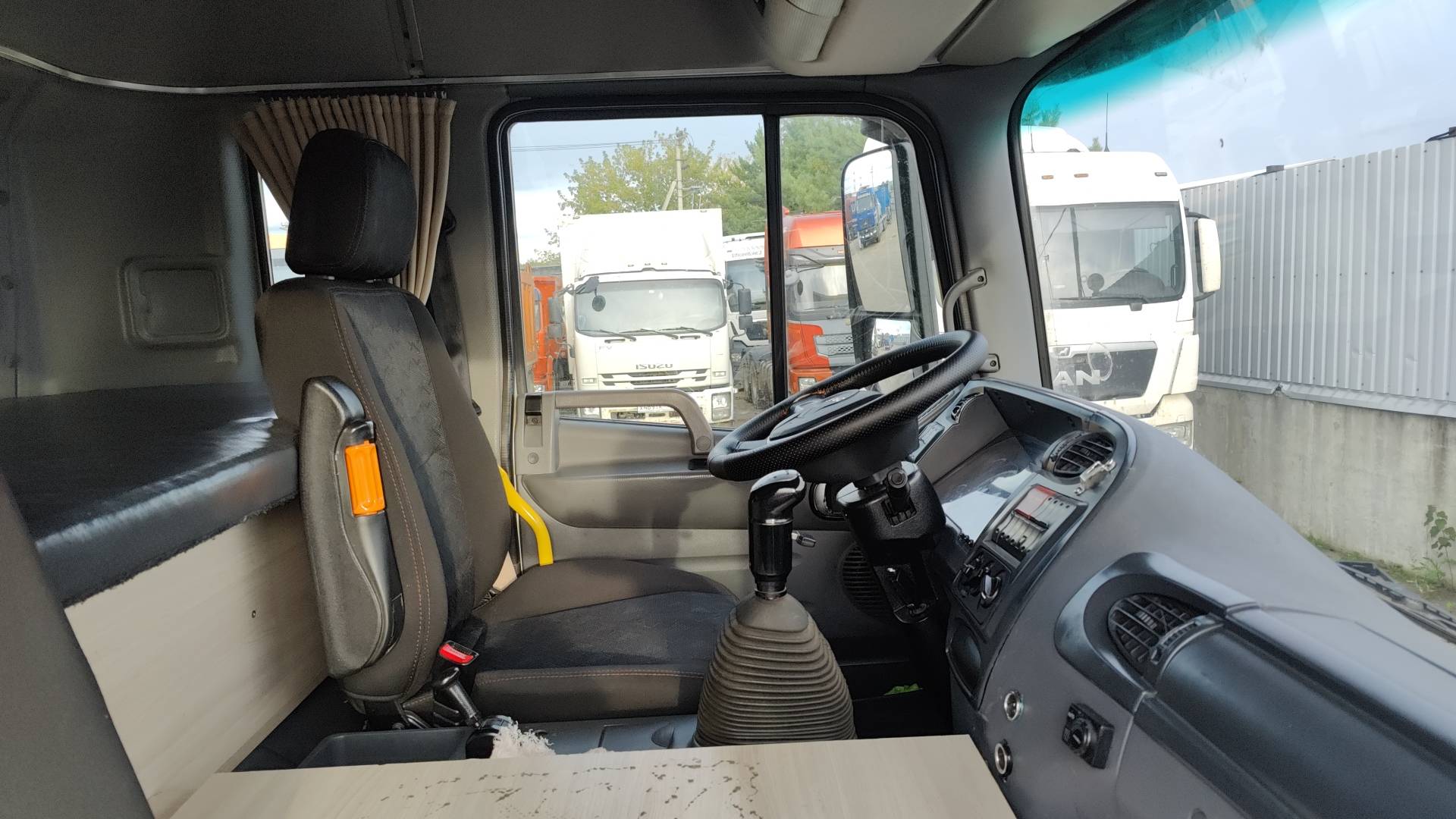 JAC N 200,  241 460 км, 2023 года в лизинг