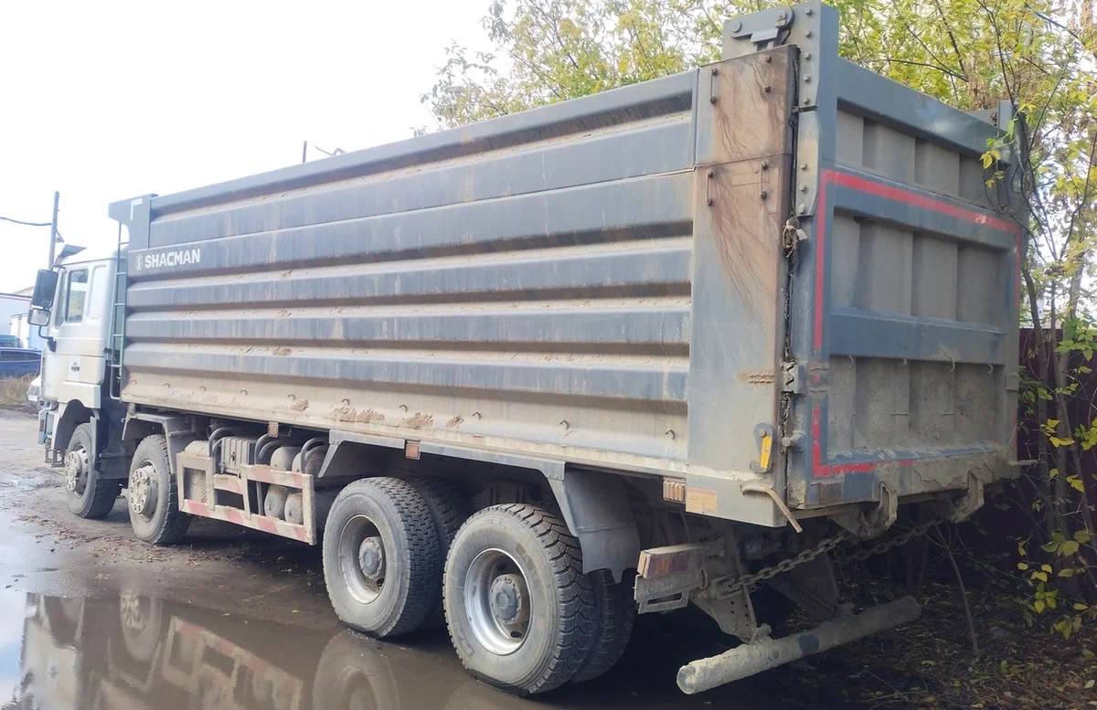 Shacman SX3318DT366 8x4,  104 645 км, 2021 года в лизинг