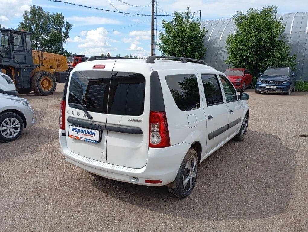 Lada Largus универсал,  231 767 км, 2020 года в лизинг