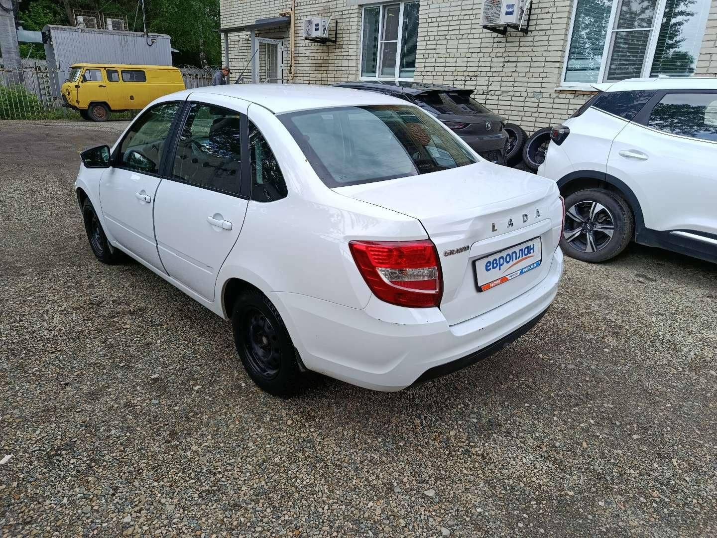 Lada Granta седан,  107 959 км, 2024 года в лизинг