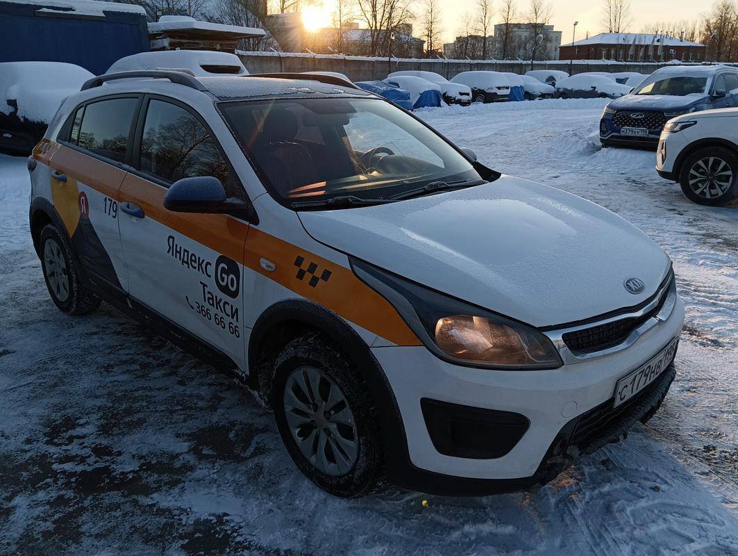 KIA Rio X-Line,  253 662 км, 2019 года в лизинг