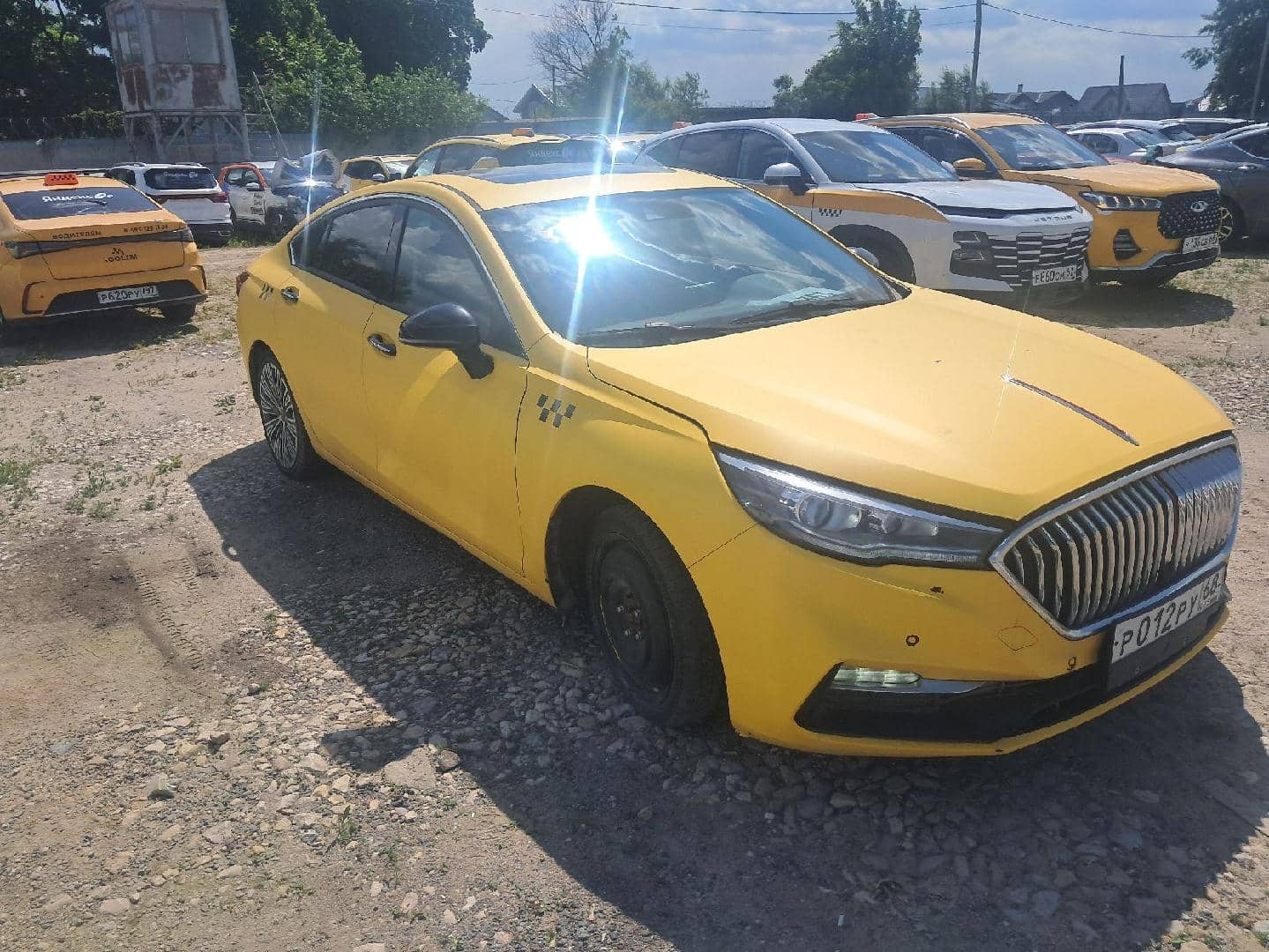 Hongqi H5,  104 253 км, 2022 года