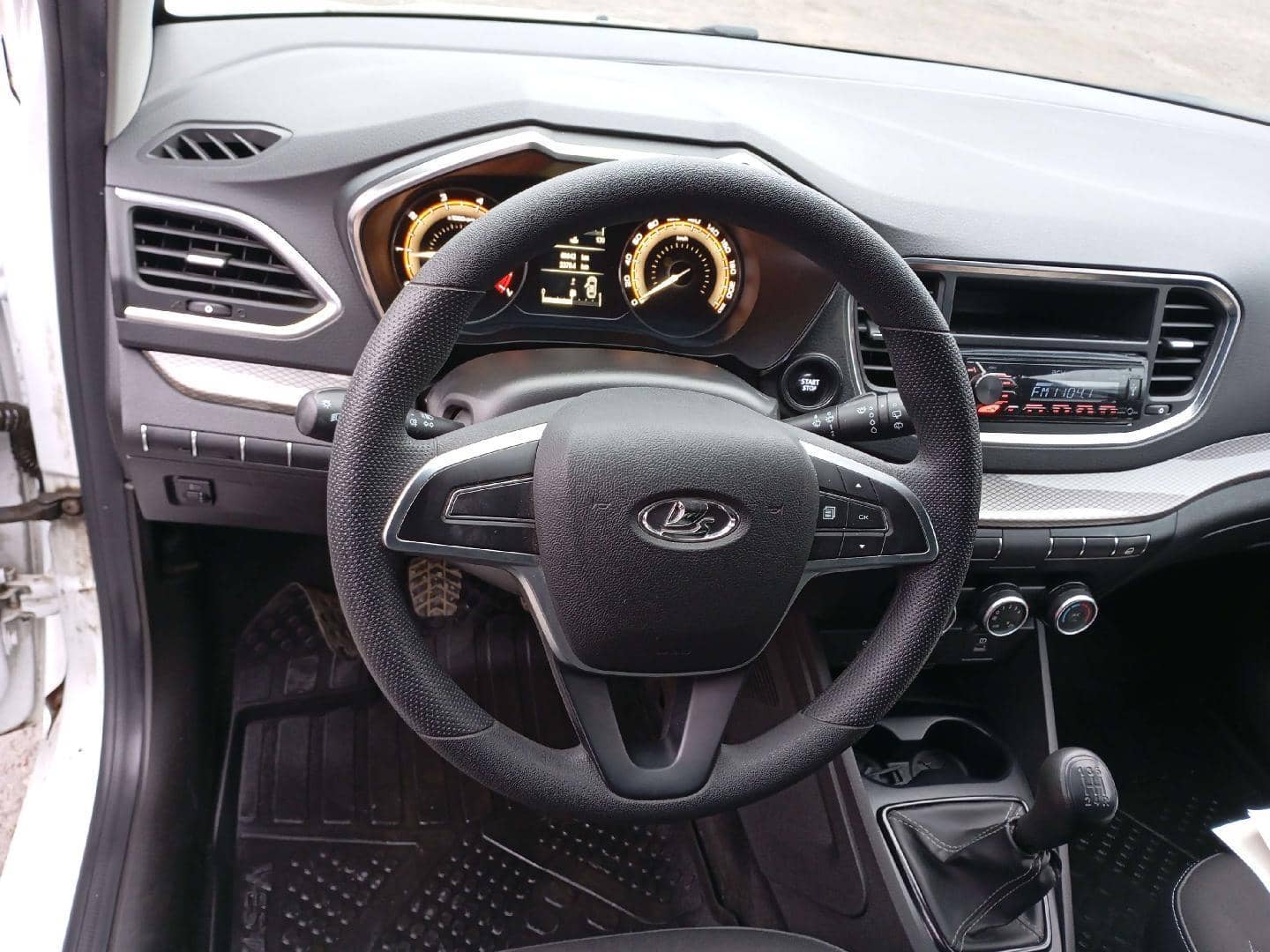 Lada Vesta седан,  69 042 км, 2023 года в лизинг