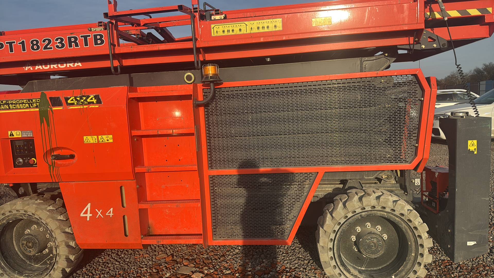 Dingli JCPT1823RTB Самоходный ножничный подъемник, 2023 года в лизинг