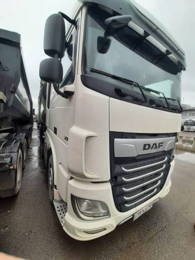 DAF XF 530 FTT 6x4 (Space Cab)