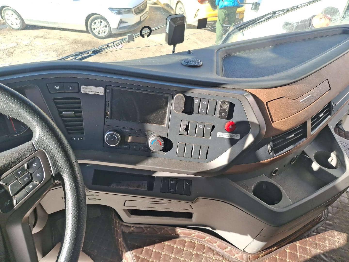 DongFeng GX DFH4180 4x2,  508 933 км, 2023 года в лизинг