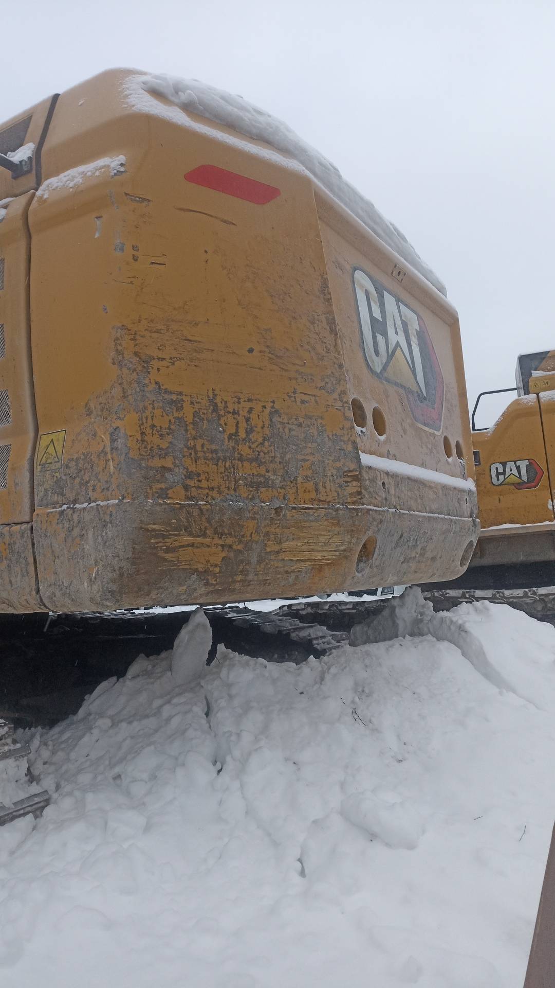 CATERPILLAR 374,  6 686 км, 2021 года в лизинг