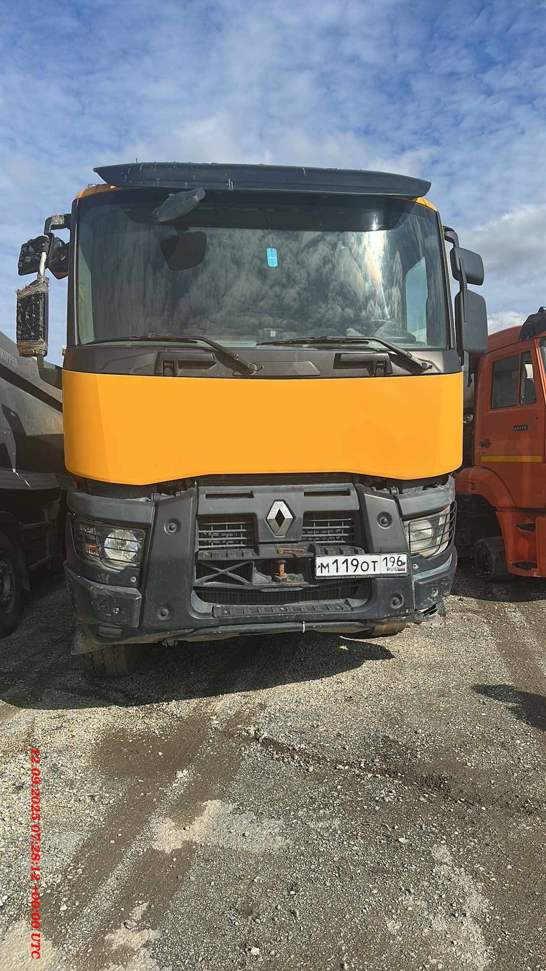 Renault K 430 8X4 (Day cab),  500 000 км, 2020 года в лизинг