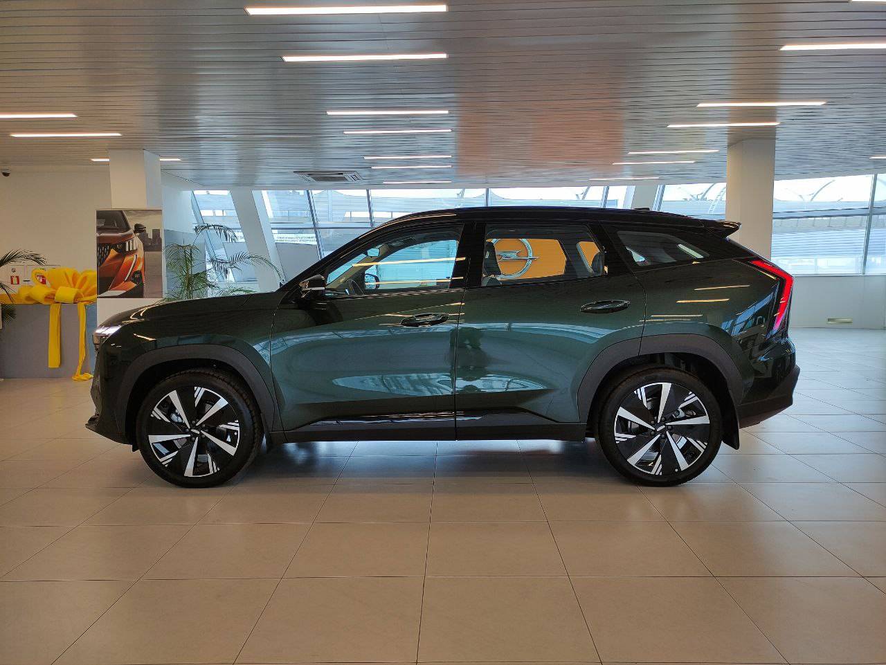 Geely Atlas Флагман Спорт 2.0Т АТ полный привод