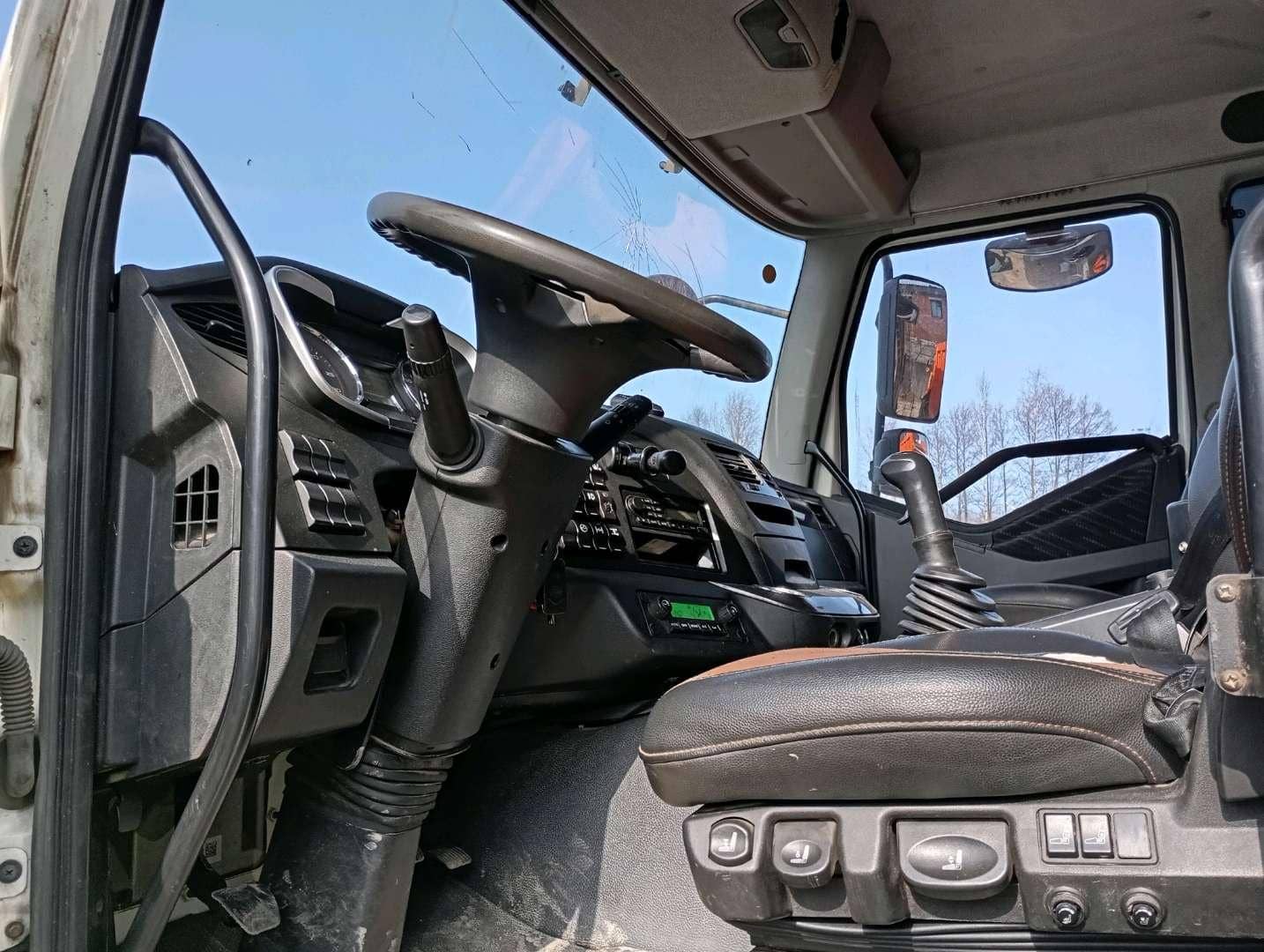 FAW CA3250P66K24T1E5 6х4,  146 238 км, 2023 года в лизинг