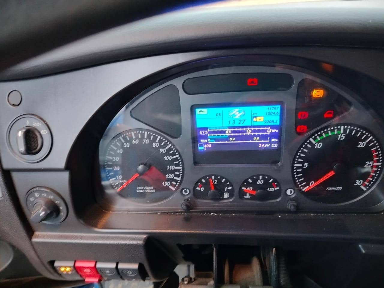 HONGYAN CQ4187HD12381T LNG,  11 797 км, 2023 года в лизинг
