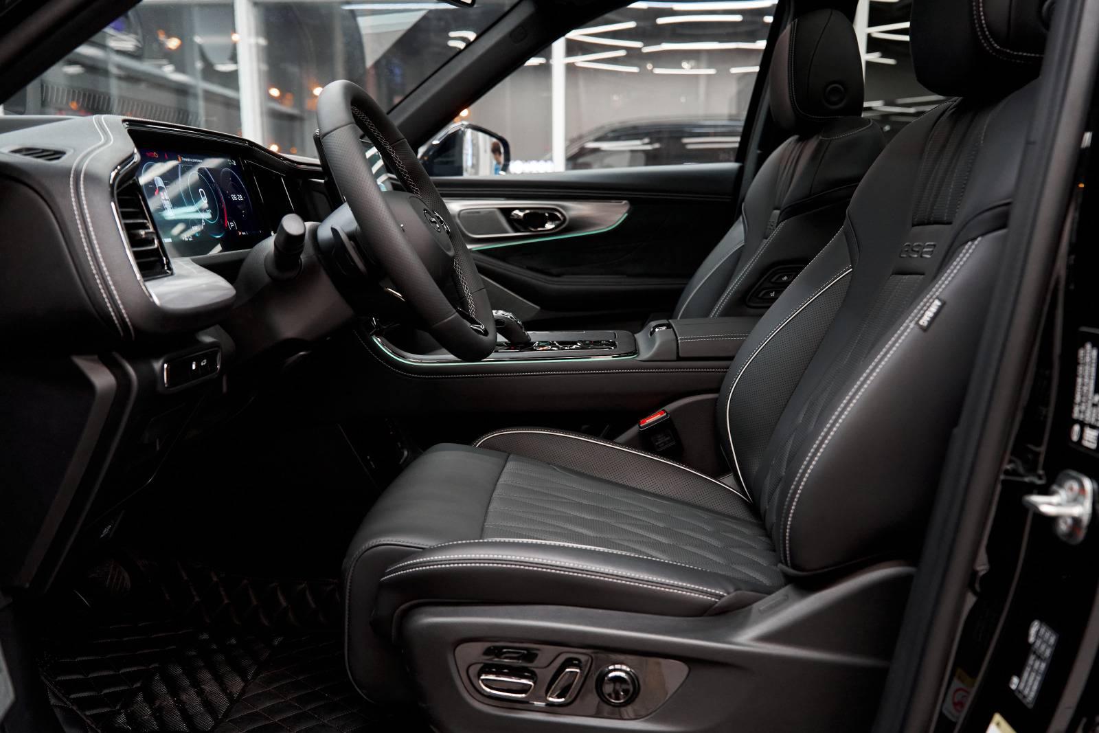 GAC GS8 Джи-Икс Премиум 2.0 АТ полный привод (GX Premium)