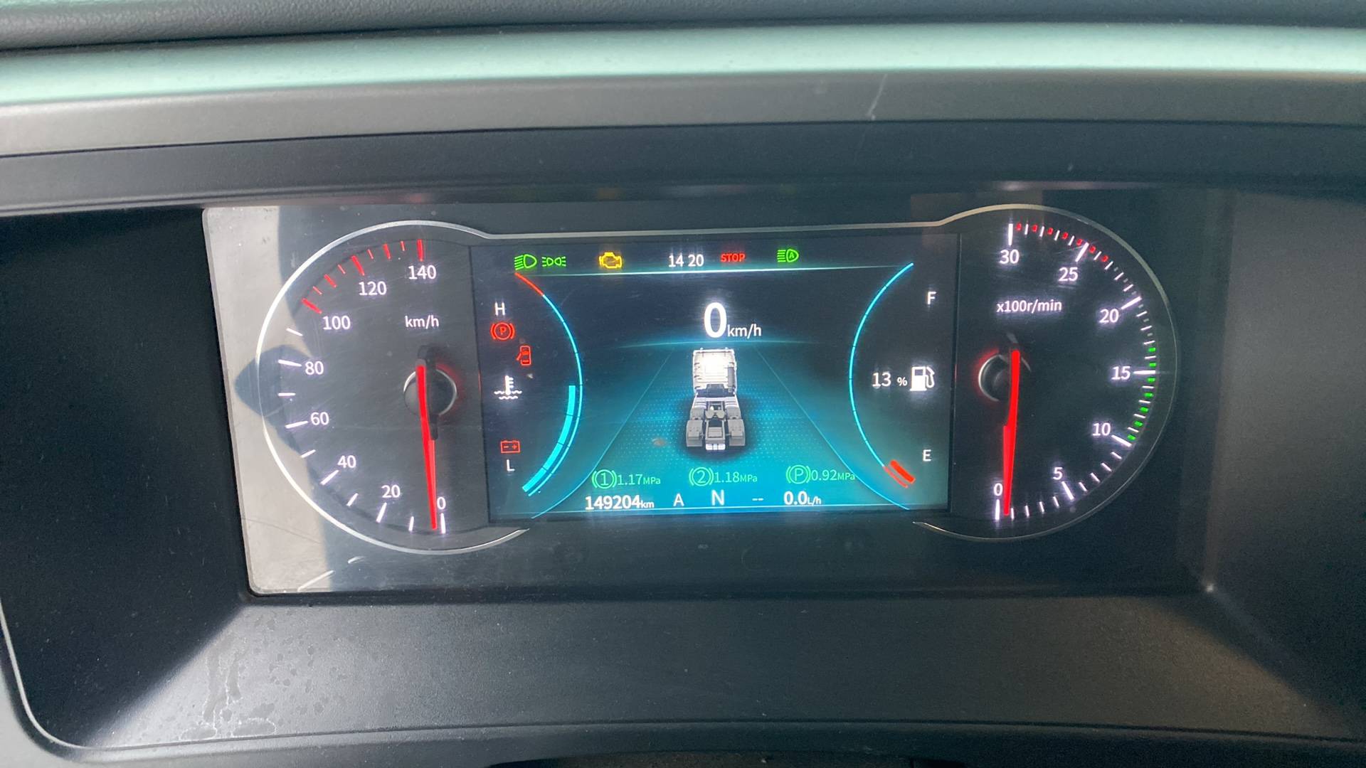 DongFeng GX DFH4180 4x2,  149 204 км, 2024 года в лизинг