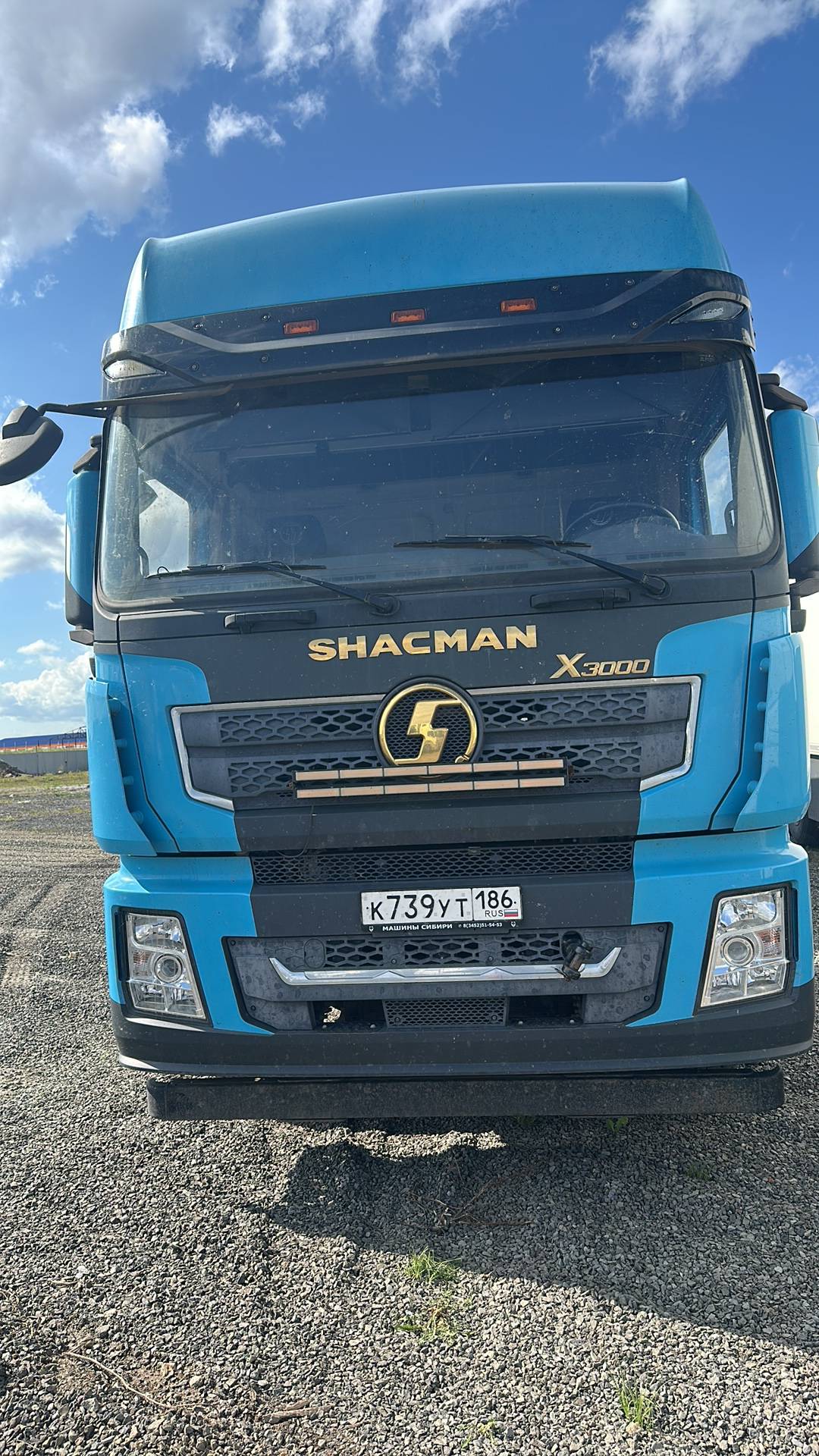 Shacman SX42584W324C,  52 223 км, 2022 года в лизинг