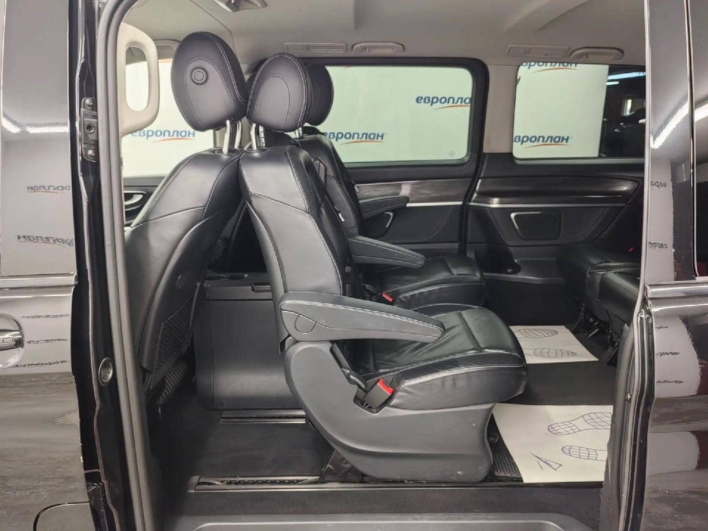 Mercedes-Benz V,  119 144 км, 2021 года в лизинг