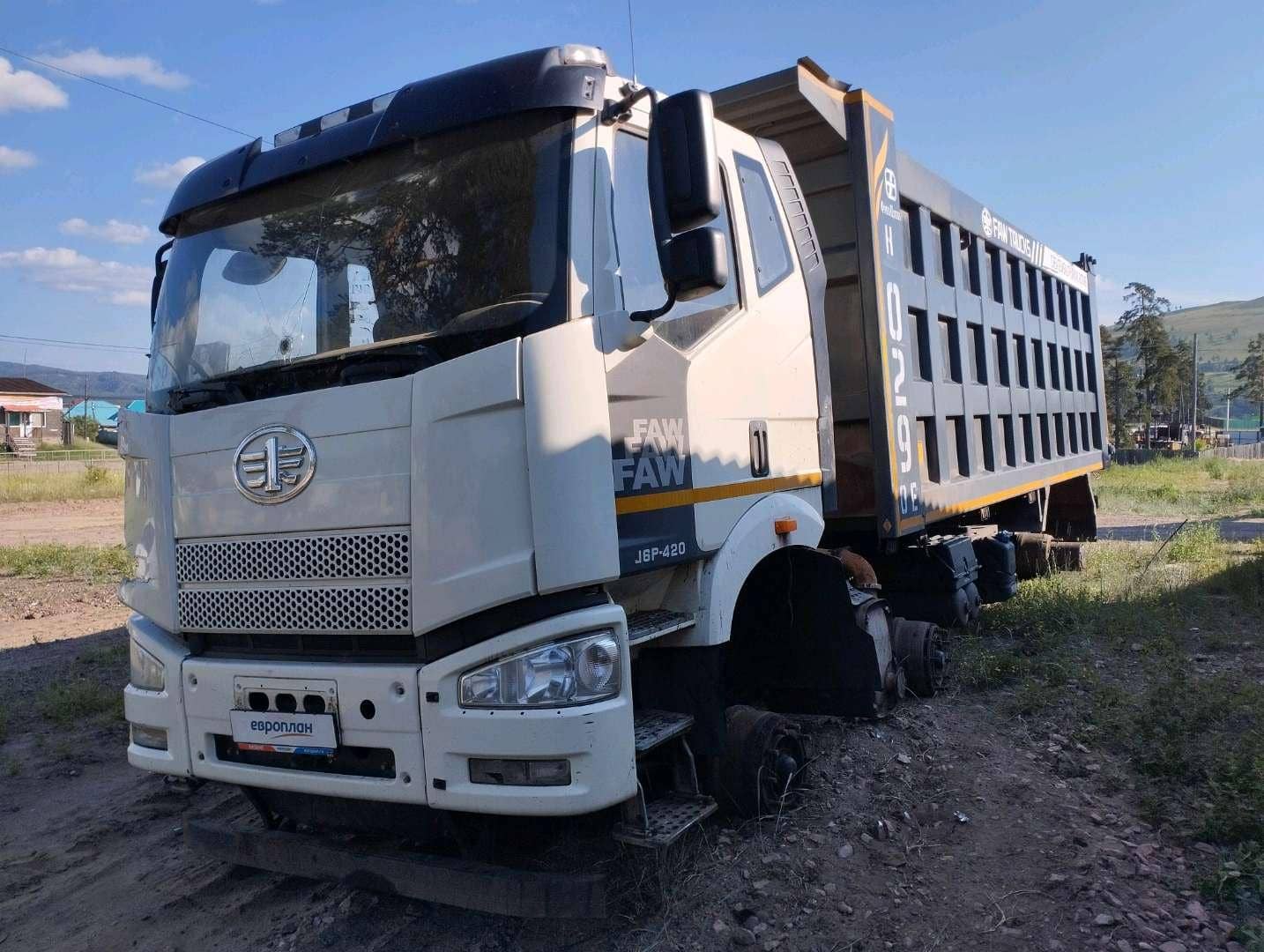 FAW CA3310P66K24T4E4 8x4 (E4)