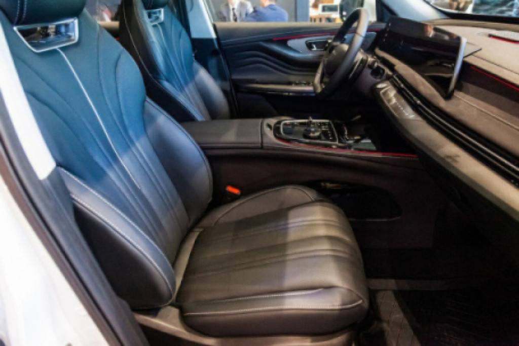 EXEED LX Premium 1.6T 7DCT AWD