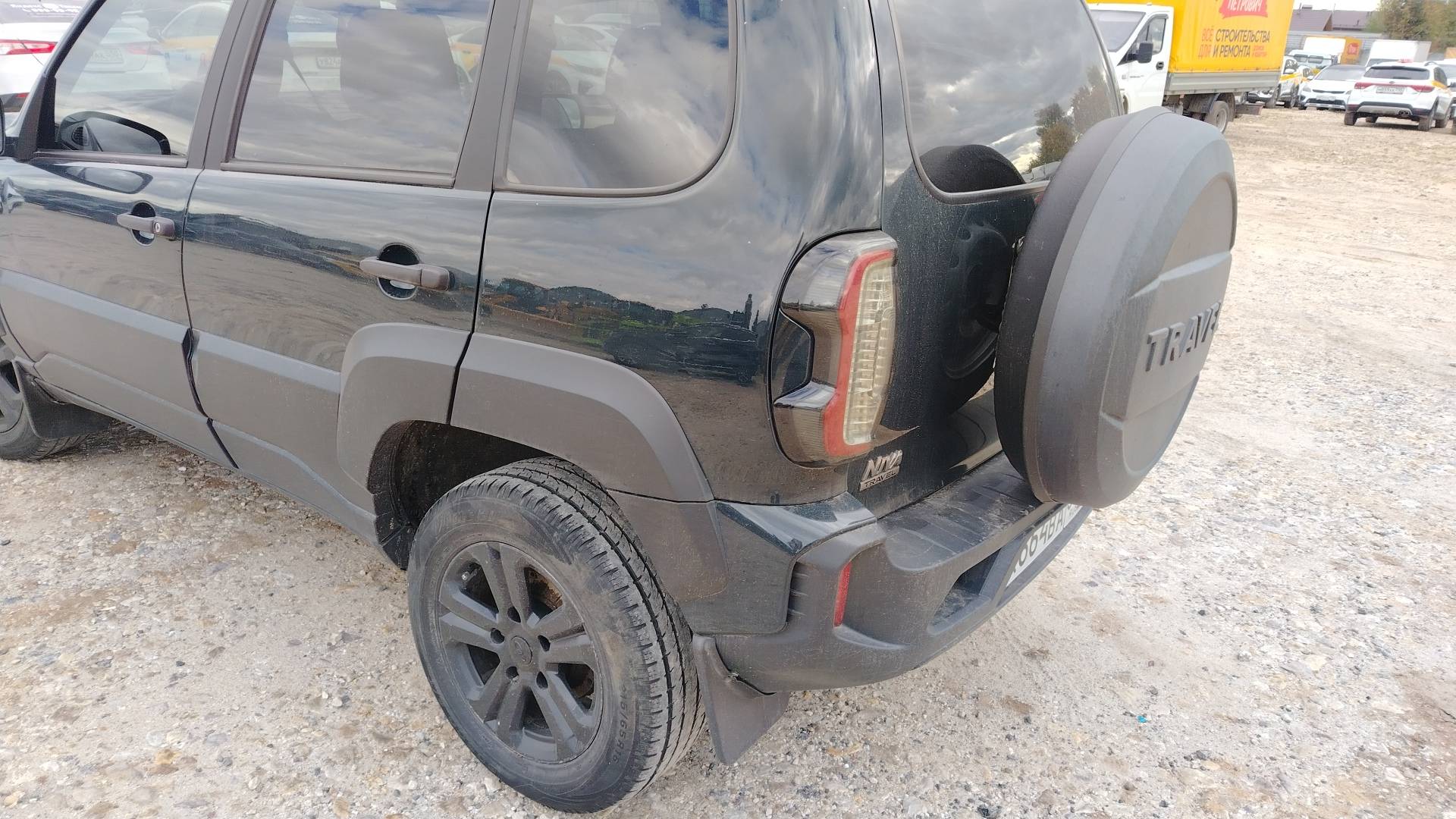 Lada Niva Travel,  79 765 км, 2023 года