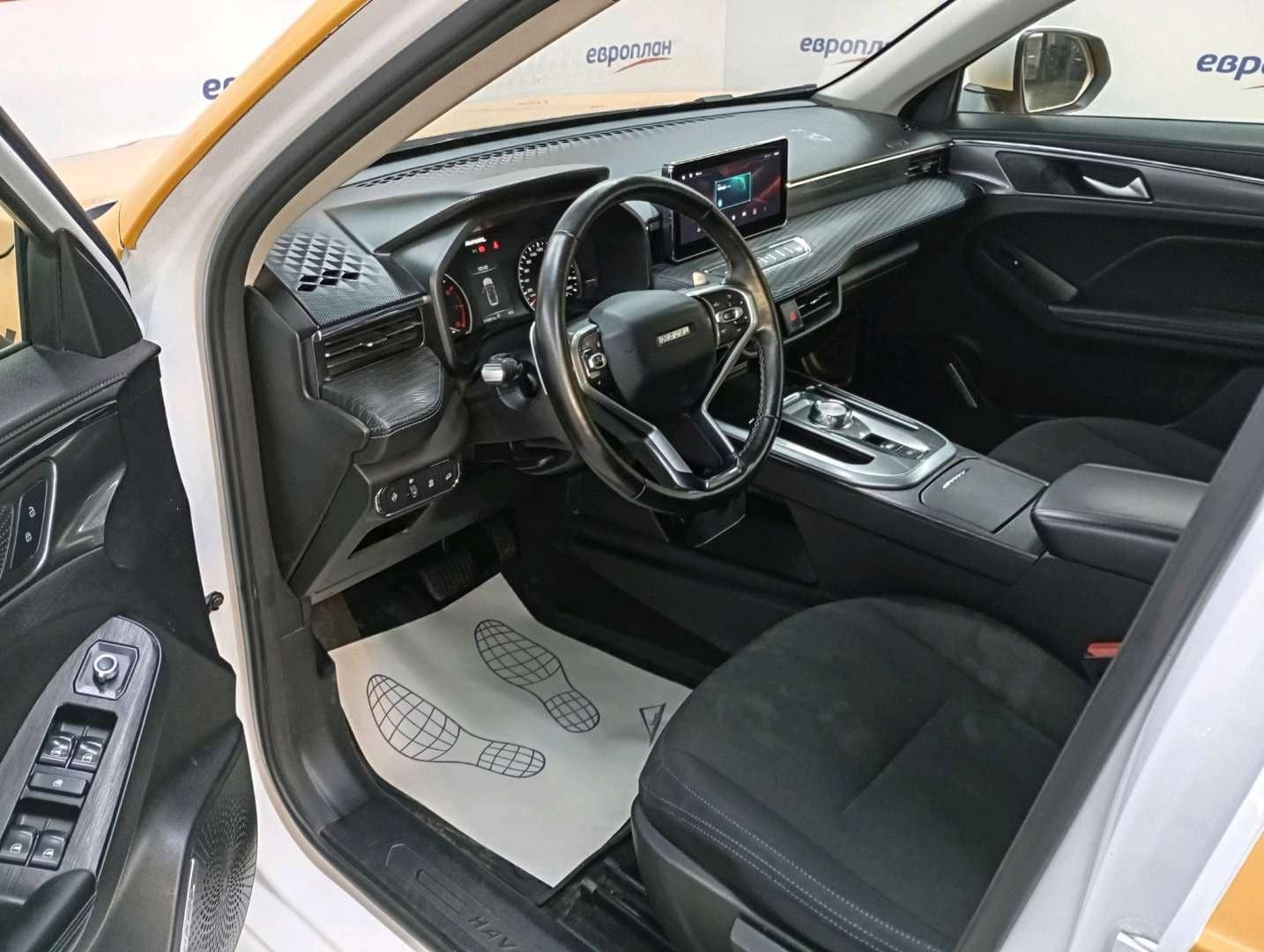 Haval Jolion,  218 811 км, 2023 года в лизинг