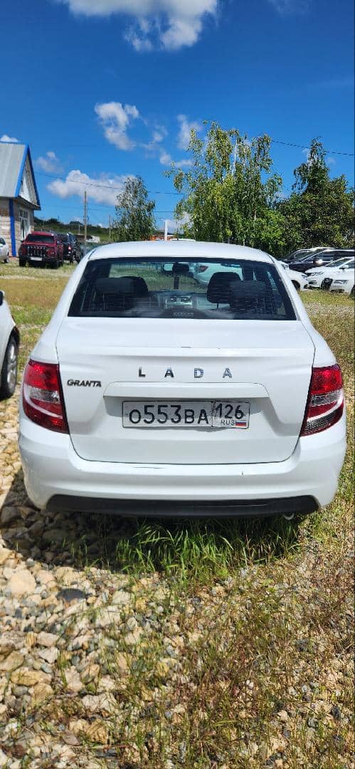 Lada Granta седан,  27 875 км, 2024 года в лизинг