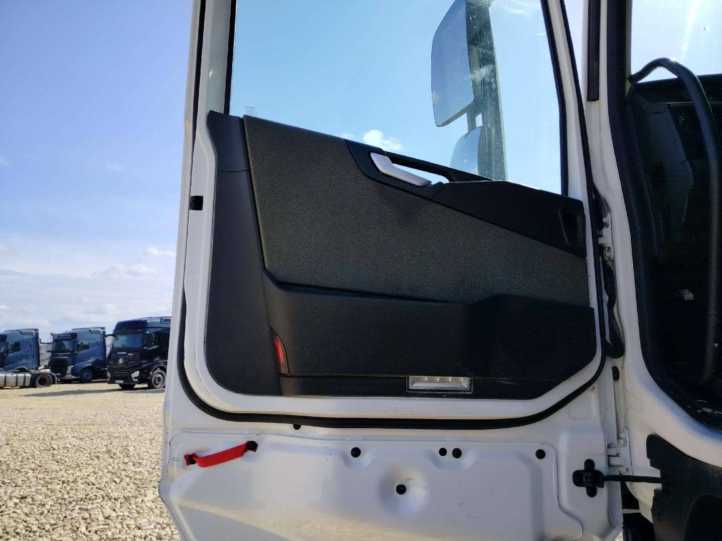 Volvo FH42T 500 4x2 (Globetrotter),  449 584 км, 2023 года в лизинг