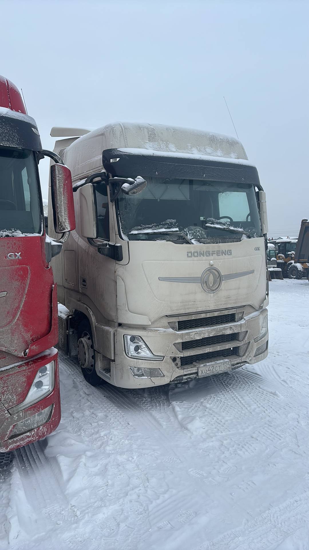 DongFeng GX DFH4180 4x2,  439 668 км, 2022 года в лизинг