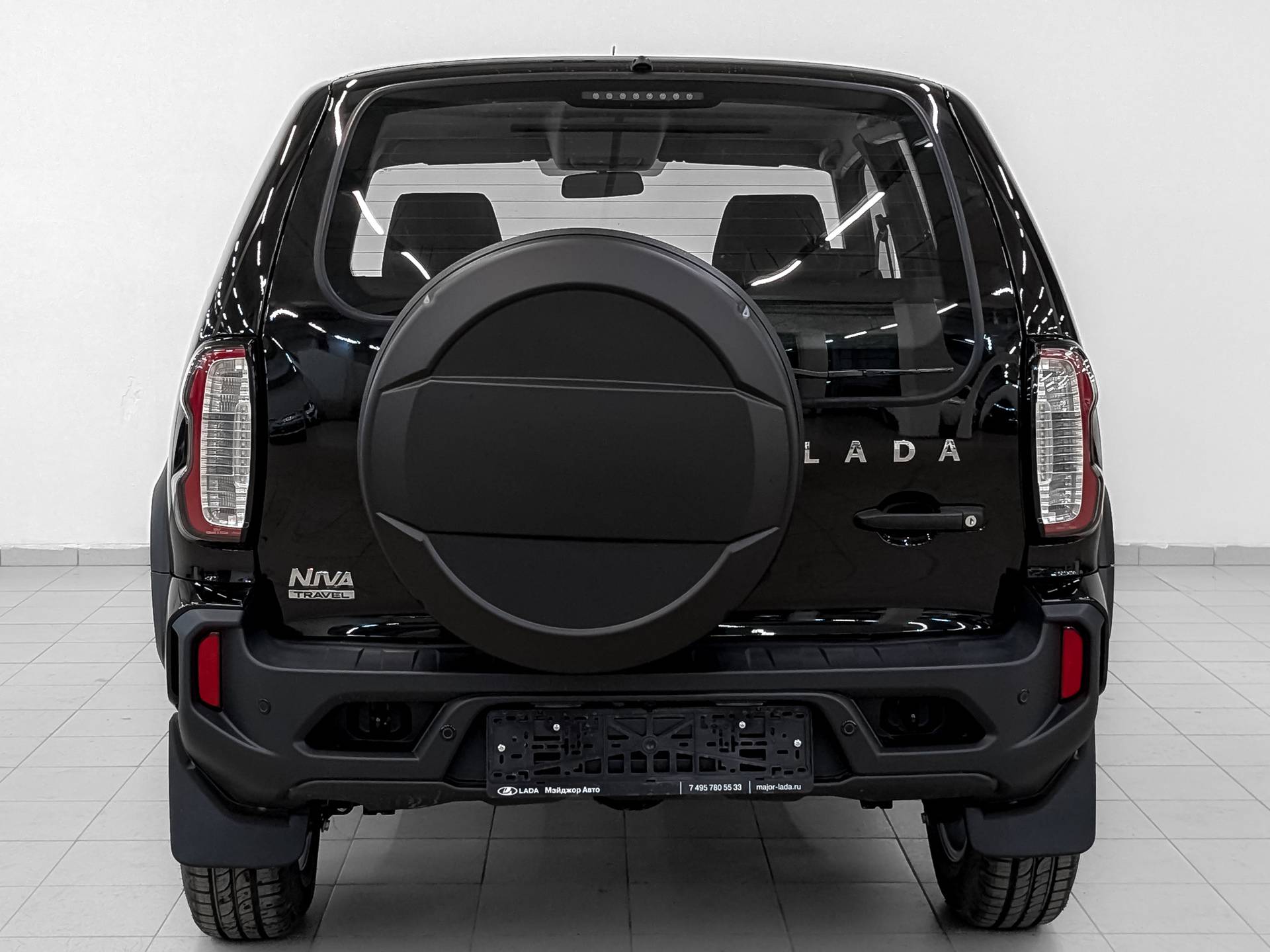 Lada Niva Travel Comfort 24 MMS 1.7 80hp 5MT