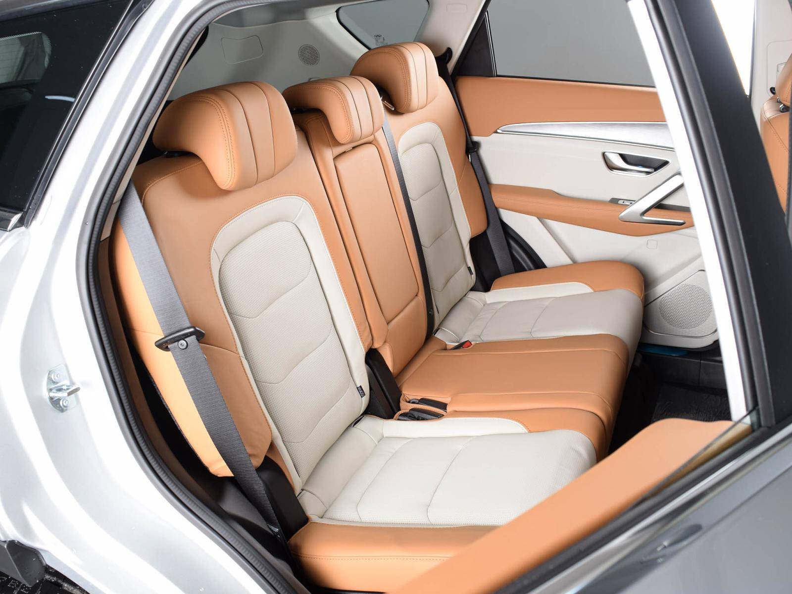 Jetour X70 Plus 1.6TGDI-7DCT Luxury