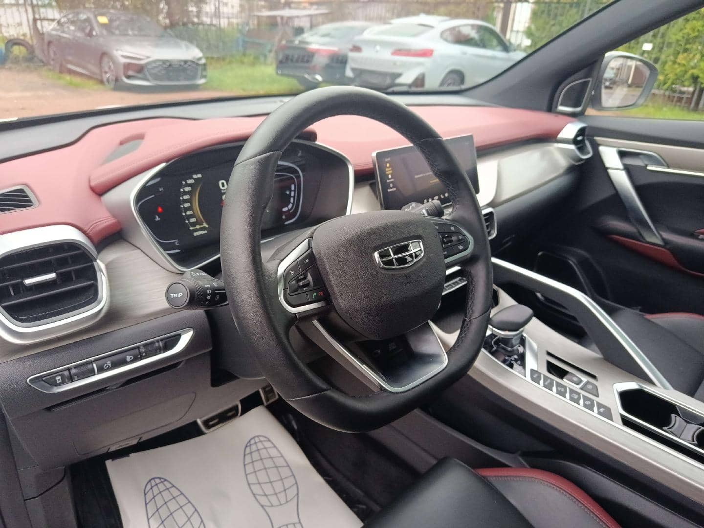 Geely Coolray,  21 070 км, 2023 года в лизинг