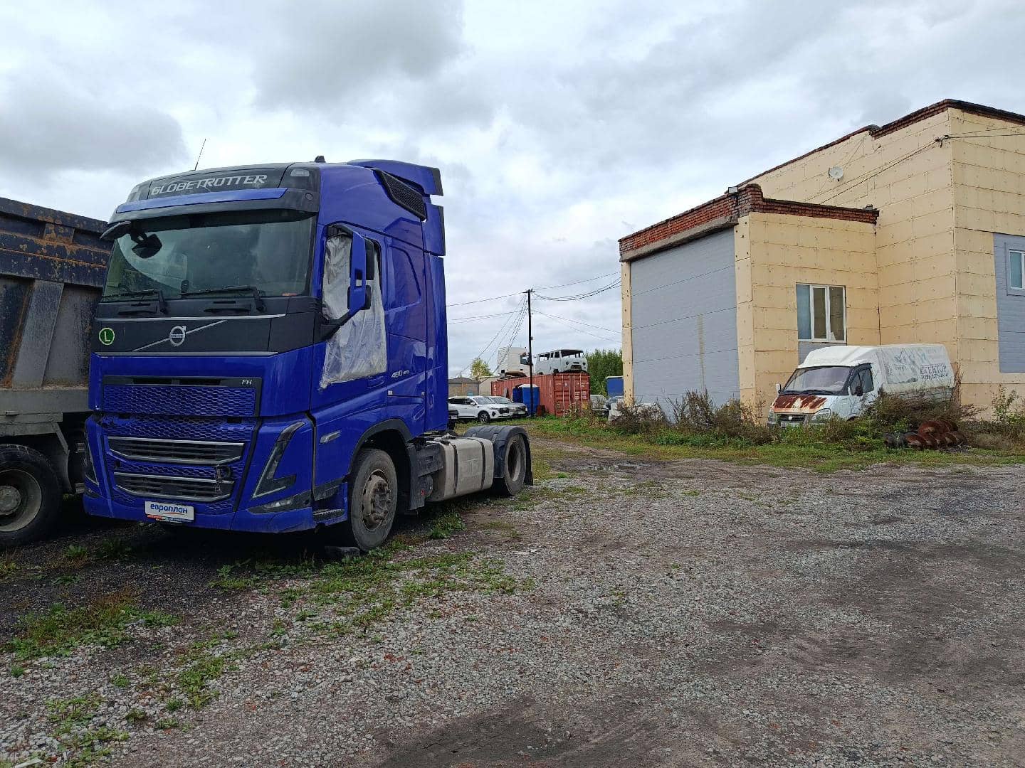 Volvo FH 460 4x2 (FH Globetrotter),  567 698 км, 2022 года в лизинг