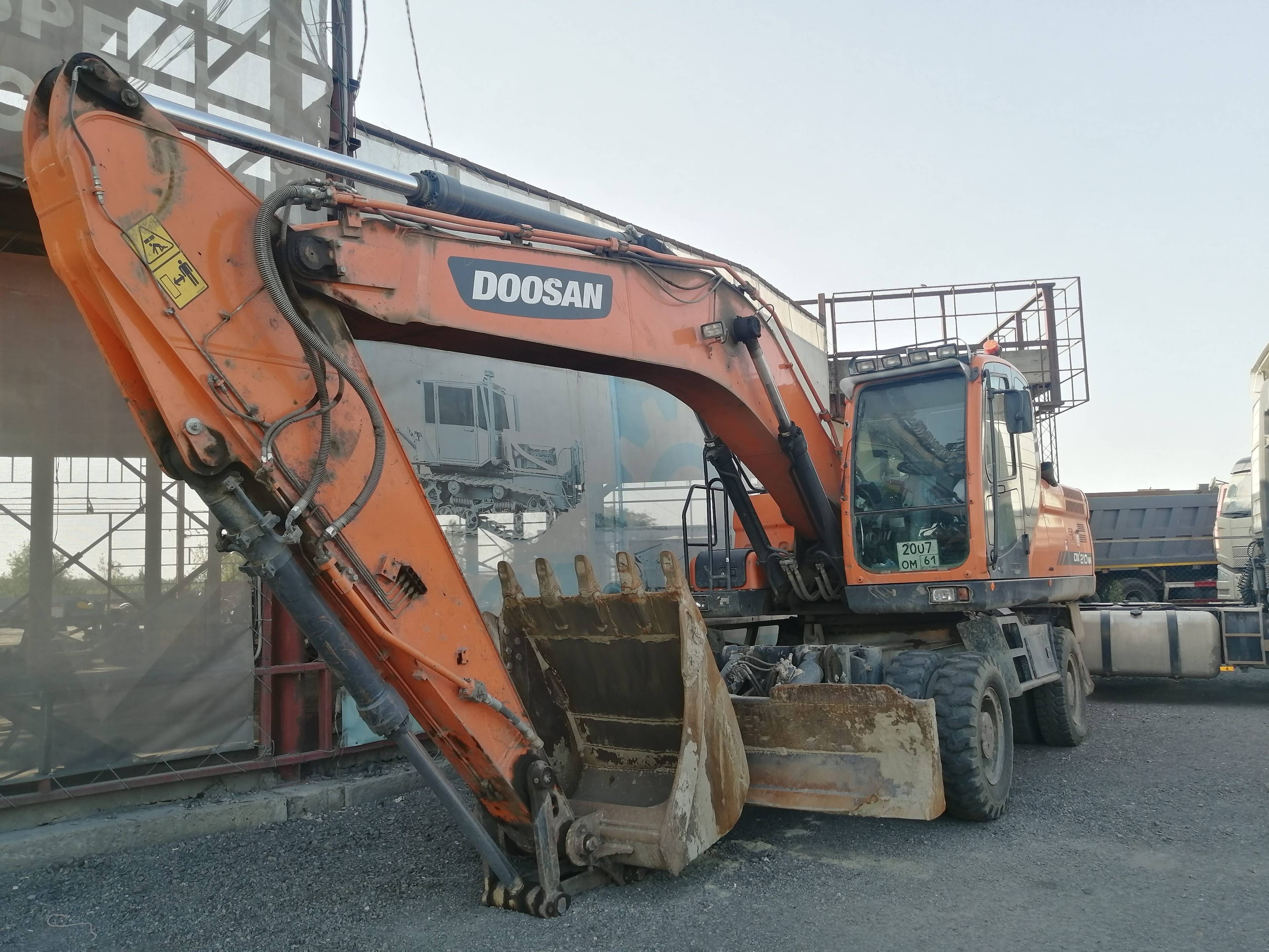 DOOSAN/DEVELON DX210WA