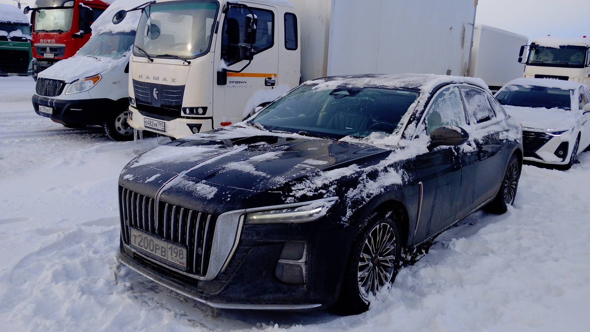 Hongqi H5,  124 869 км, 2024 года в лизинг