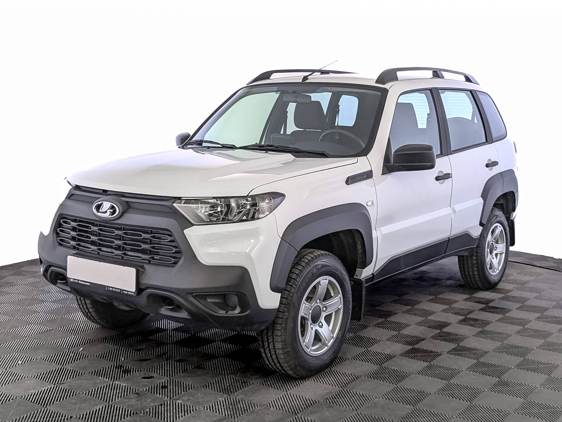 Lada Niva Travel Comfort 24 MMS 1.7 80hp 5MT