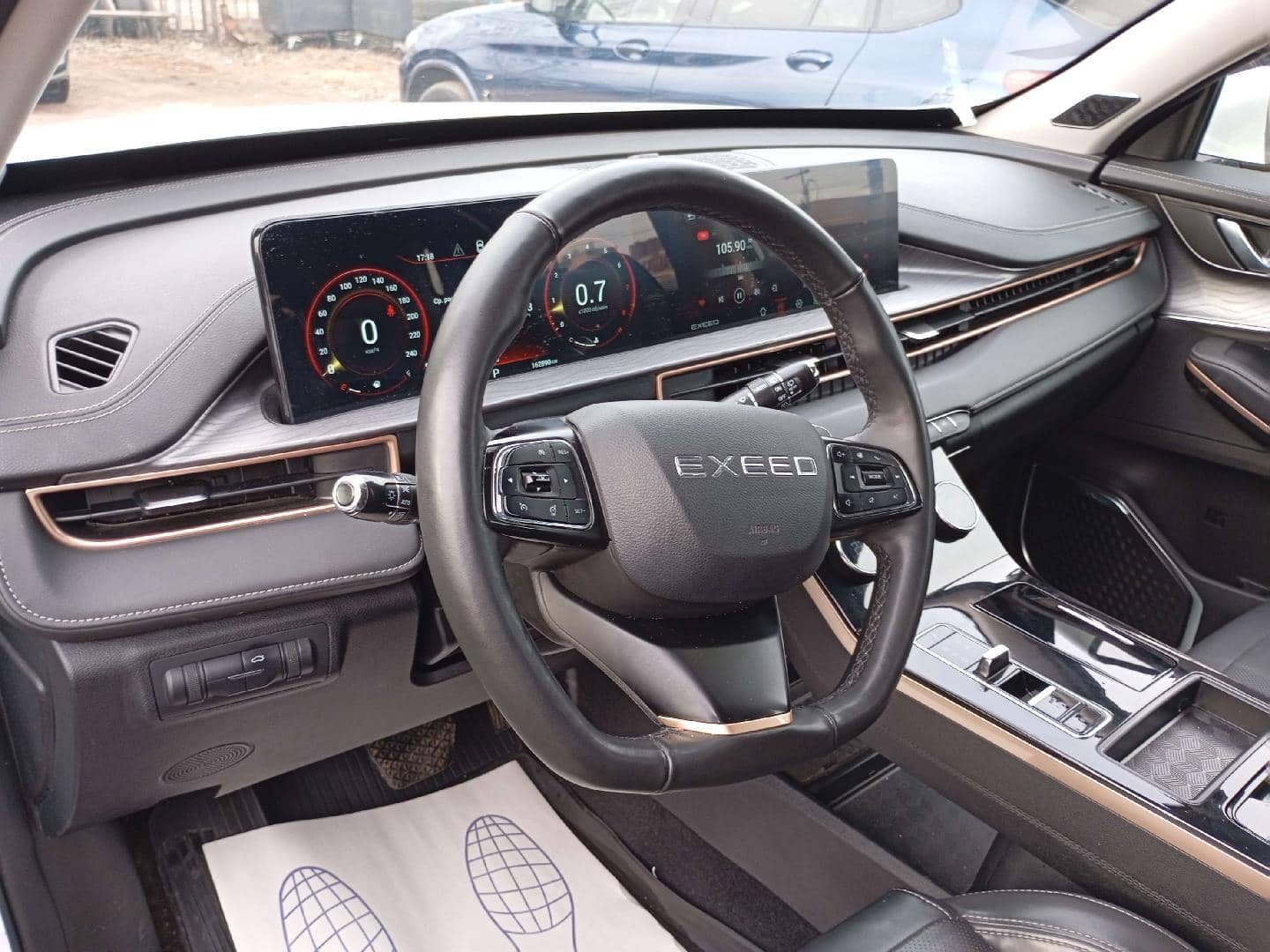 EXEED LX,  162 890 км, 2023 года в лизинг