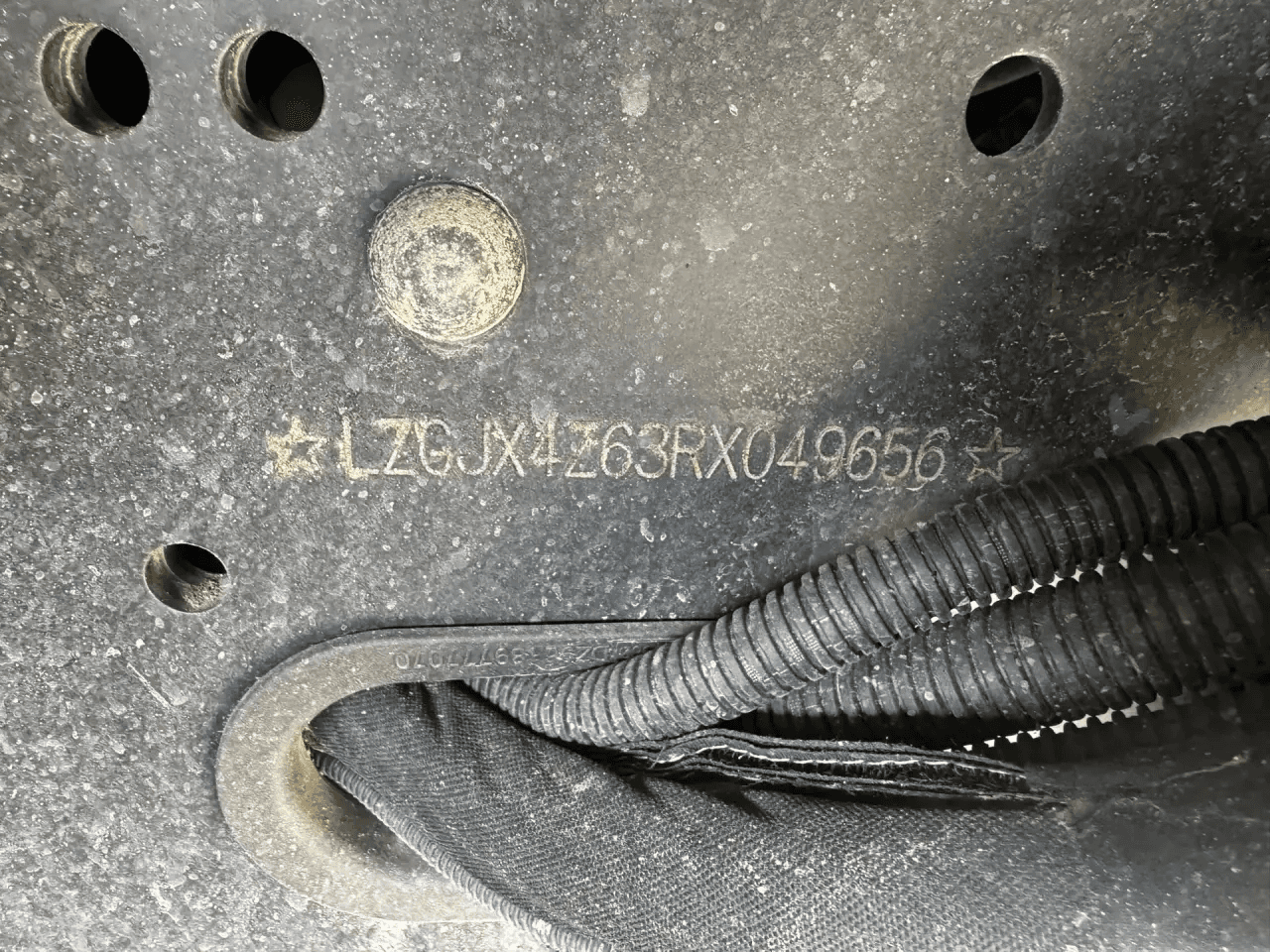 Shacman SX331863366,  65 583 км, 2024 года в лизинг