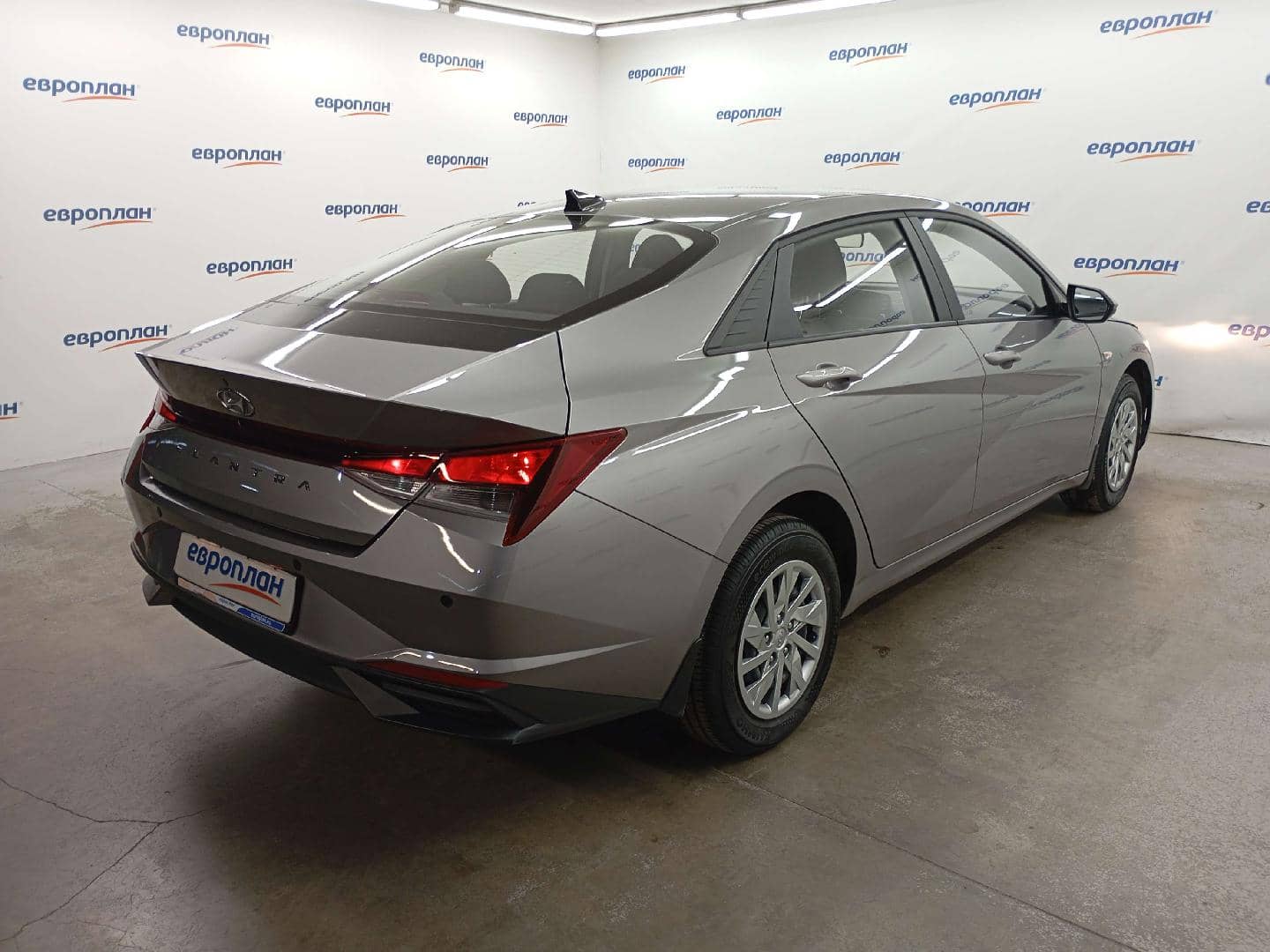 Hyundai Elantra,  25 517 км, 2022 года в лизинг