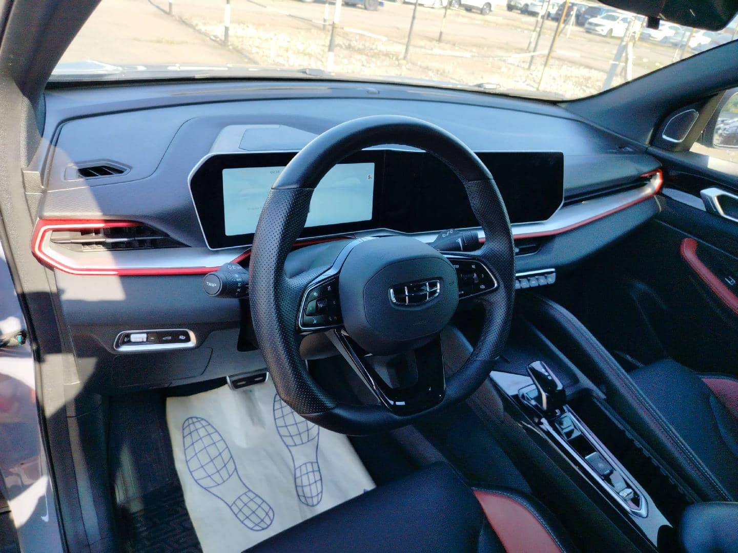 Geely Coolray,  70 404 км, 2023 года в лизинг