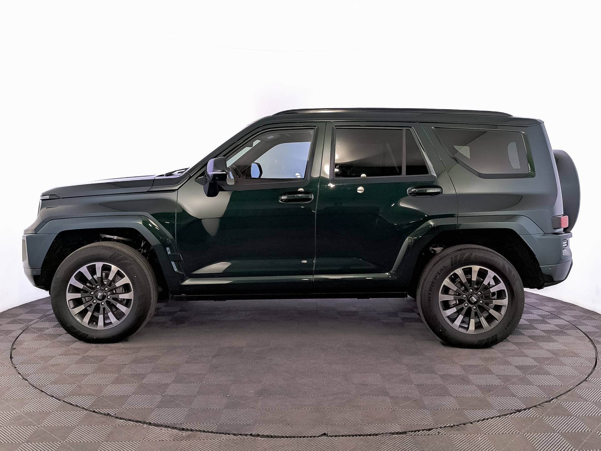 Tank 700 Superior 3.0 9AT 4WD