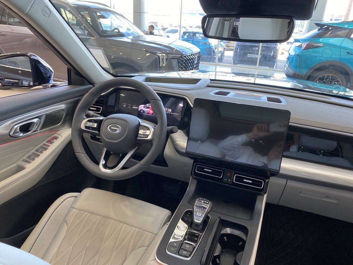 GAC GS8 GX Premium 2.0 8AT 4WD