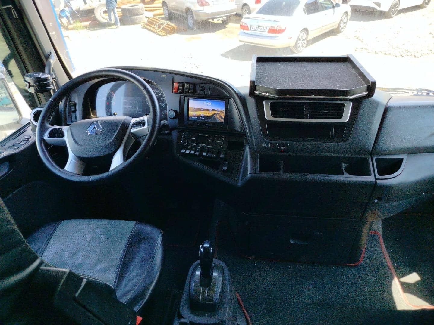 Sitrak C7H 4x2 ZZ4186V361HE,  521 782 км, 2023 года в лизинг