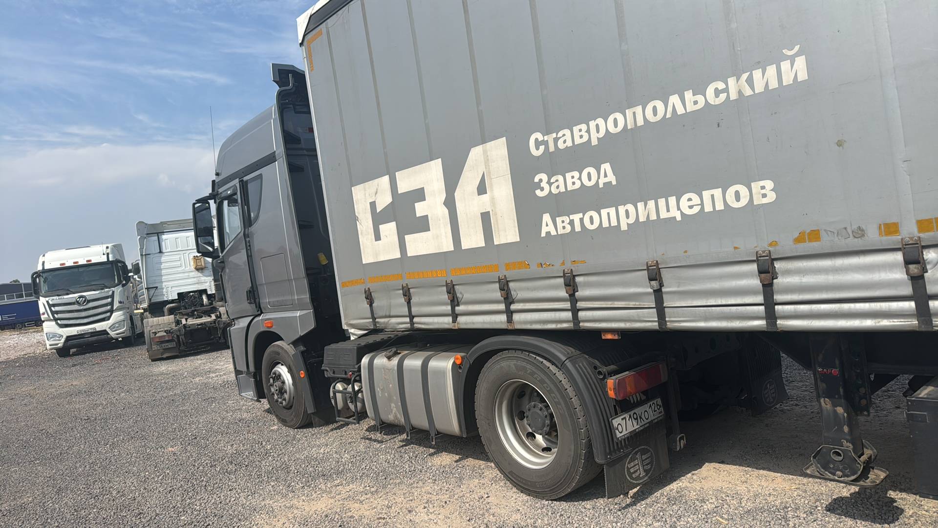 FAW CA4183P25K2NE6A80 4x2,  146 386 км, 2024 года в лизинг