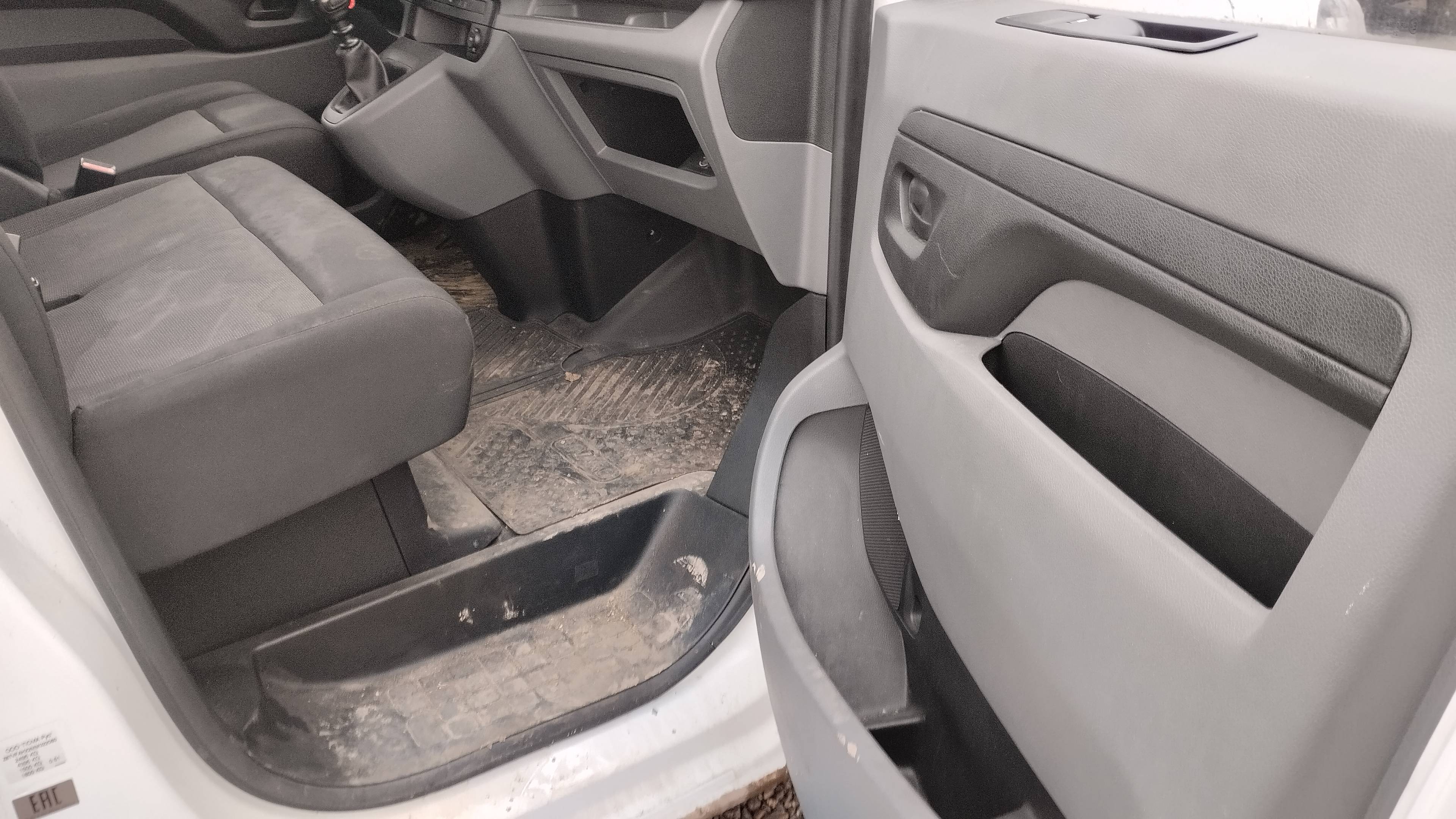 Opel Vivaro,  293 176 км, 2021 года в лизинг