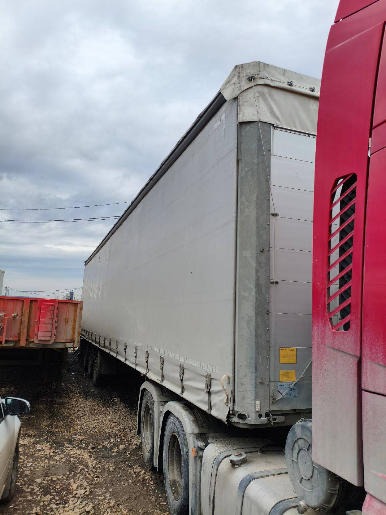 SCHMITZ Шторный 9084, 2021 года