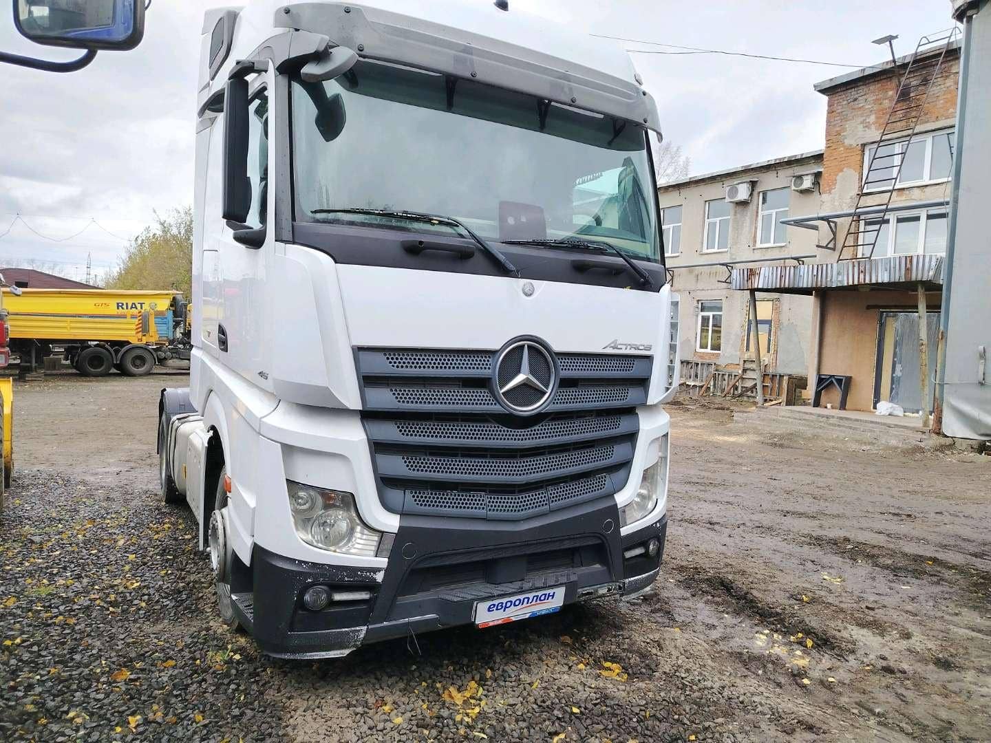 Mercedes-Benz Actros 5 1845 LS 4x2 (BigSpace),  1 091 556 км, 2016 года в лизинг