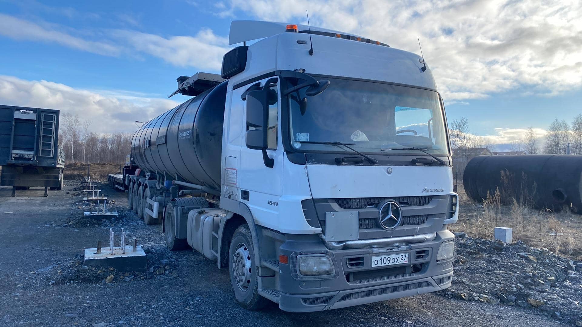 Mercedes-Benz Actros 3 1844 LS 4x2 (Megaspace),  1 134 271 км, 2017 года в лизинг