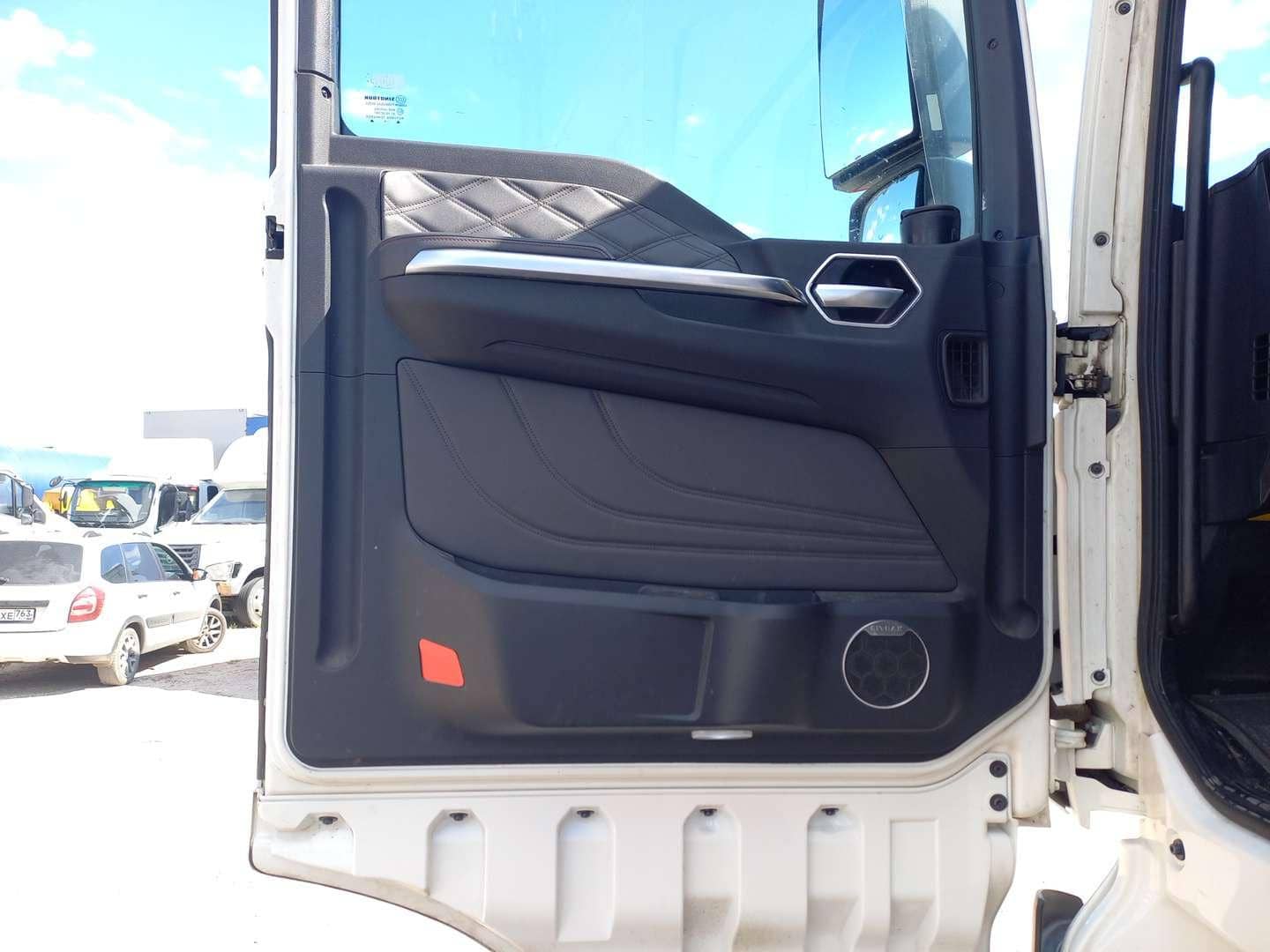 Sitrak C7H MAX ZZ4186V391HE,  283 072 км, 2024 года в лизинг