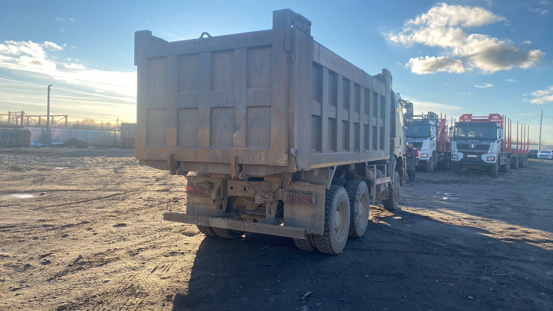 FAW CA3250P66K24L1TE5 6x6,  19 043 км, 2022 года в лизинг