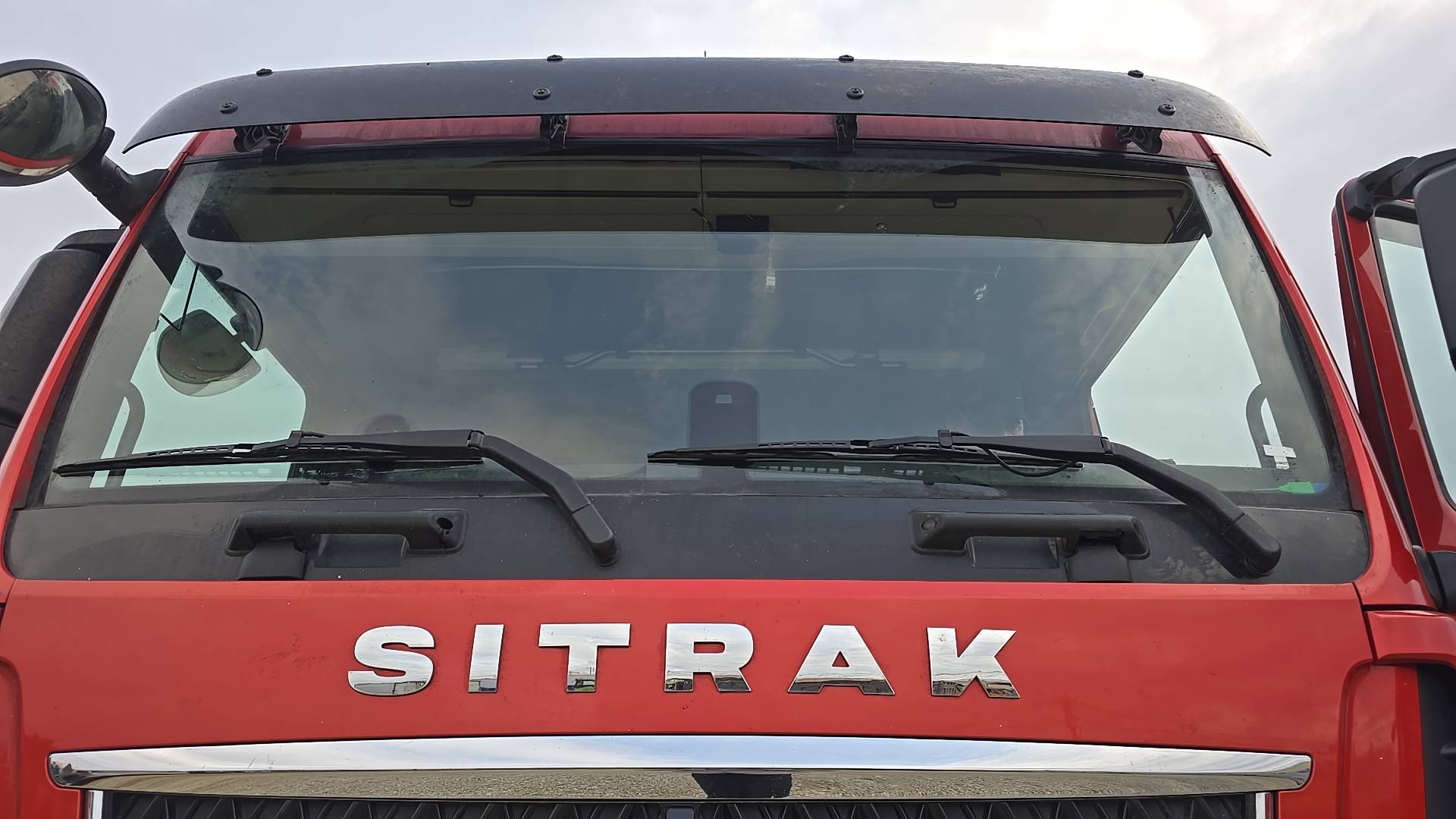 Sitrak C7H MAX ZZ4186V391HE,  220 000 км, 2024 года в лизинг