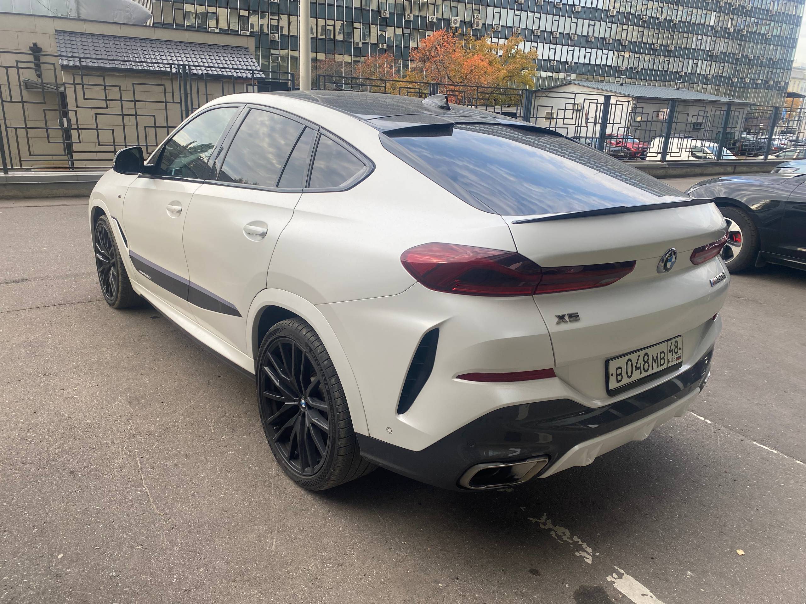 BMW X6,  151 879 км, 2019 года в лизинг